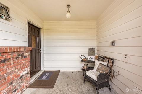725 E Alder St, Sequim, WA 98382 photo 6