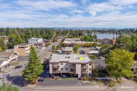 2121 SW 152nd St #301, Burien, WA 98166