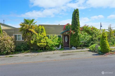 1617 K Ave, Anacortes, WA 98221