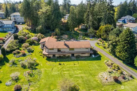1460 Colchester Dr E, Port Orchard, WA 98366