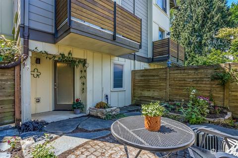 3926 S Brandon St #B, Seattle, WA 98118