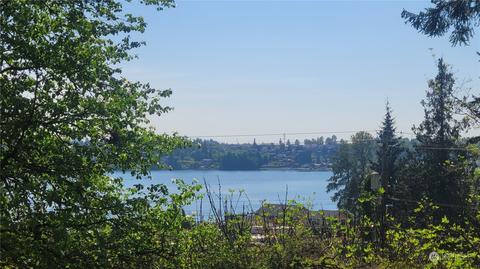 2229 Madrona Dr, Lake Stevens, WA 98258