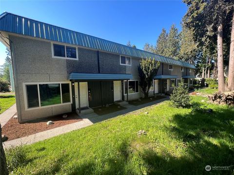 1418 Harris St, Bellingham, WA 98225