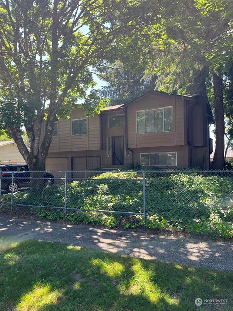 3726 Hoadly Loop SE, Tumwater, WA 98501