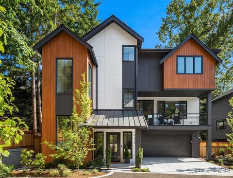 10539 SE 10th Ln, Bellevue, WA 98004