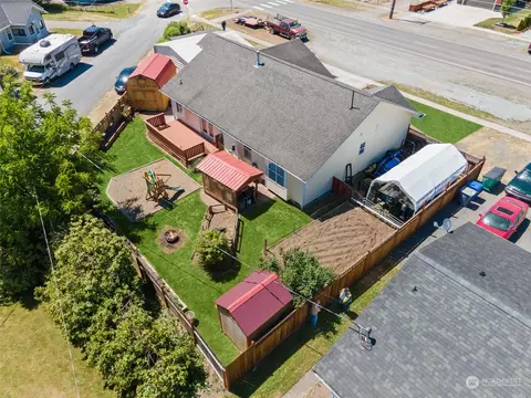 410 Calistoga St W, Orting, WA 98360 photo 31