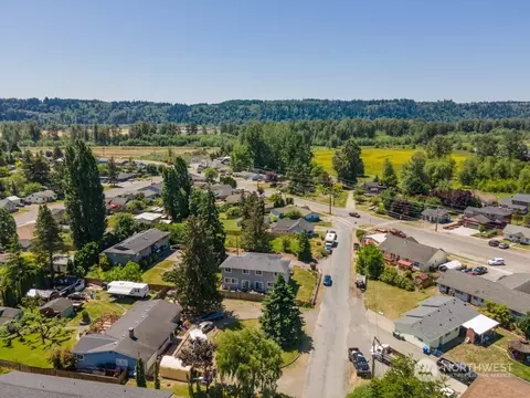 410 Calistoga St W, Orting, WA 98360 photo 27