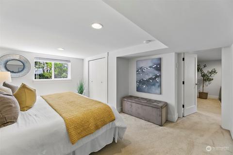 1502 N 35th St, Seattle, WA 98103 photo 16