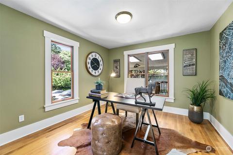 1502 N 35th St, Seattle, WA 98103 photo 6
