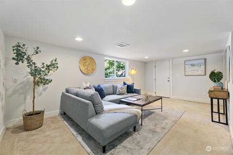 1502 N 35th St, Seattle, WA 98103 photo 11