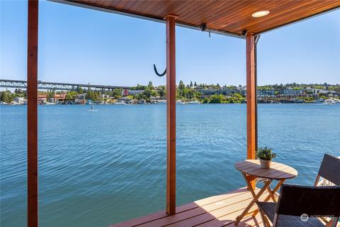 2401 N Northlake Way #B15, Seattle, WA 98103