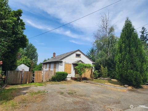 615 Clark Ave N, Kent, WA 98030