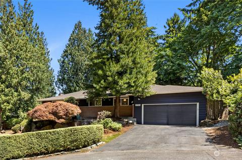 3753 NE 170th Pl, Lake Forest Park, WA 98155