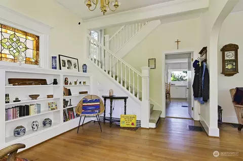 1218 16th Ave E, Seattle, WA 98112 photo 8