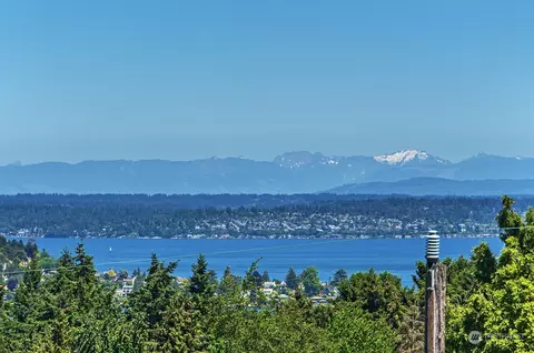 1218 16th Ave E, Seattle, WA 98112 photo 22