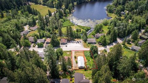 663 Rainbow Dr, Sedro Woolley, WA 98284