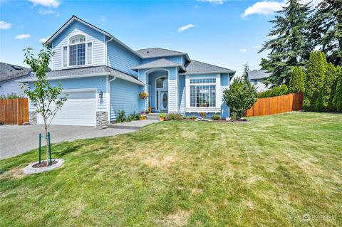 444 SW Thornberry Dr, Oak Harbor, WA 98277