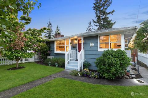 8843 16th Ave SW, Seattle, WA 98106