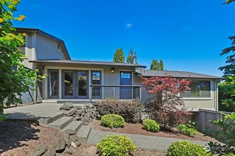 1345 Whitney Ave #A & B, Bremerton, WA 98312