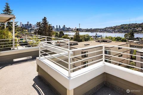 2213 Boylston Ave E #302, Seattle, WA 98102