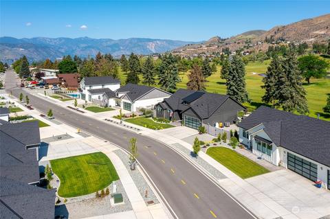 711 Golf Course Dr, Chelan, WA 98816