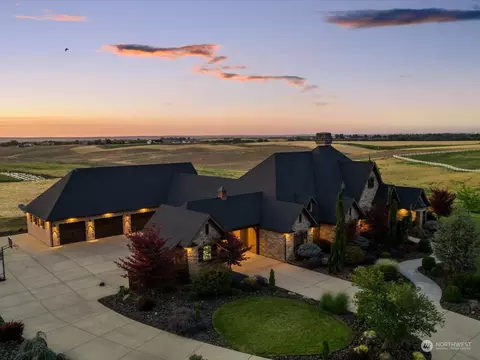 22 Red Hawk Rd, Walla Walla, WA 99362 photo 2