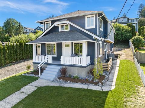 8204 Stinson Ave, Gig Harbor, WA 98332