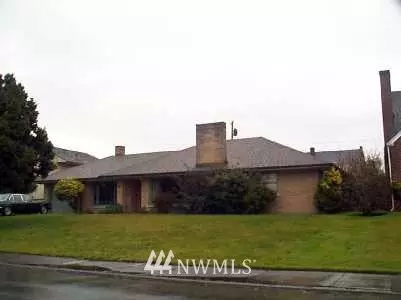 915 Rucker Ave, Everett, WA 98201 photo 1