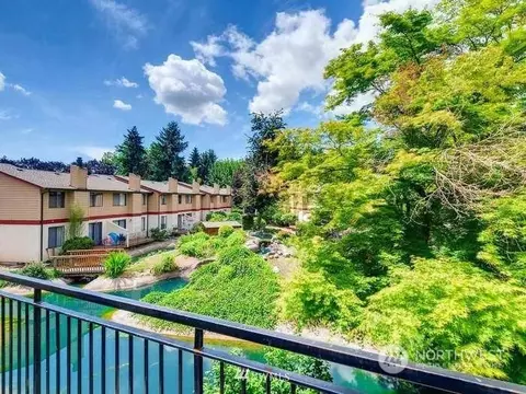1812 Maple Ln #D22, Kent, WA 98030