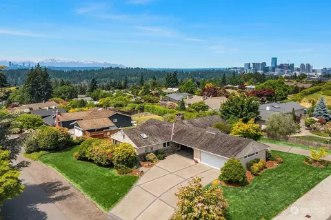 2217 123rd Ave SE, Bellevue, WA 98005