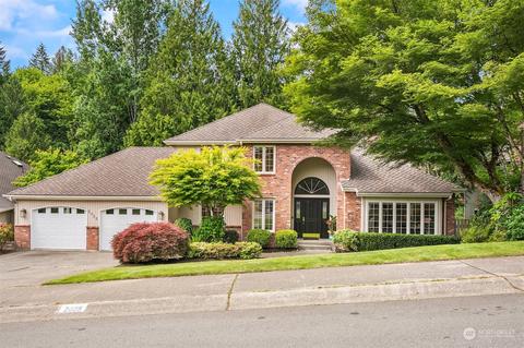 2025 222nd Ave NE, Sammamish, WA 98074