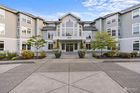 6918 208th St SW #101, Lynnwood, WA 98036