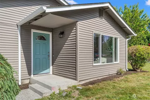 9426 58th Dr NE, Marysville, WA 98270
