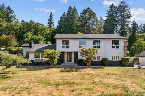 8260 SE Berry St, Port Orchard, WA 98366