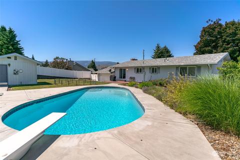 1507 Eastmont Ave, East Wenatchee, WA 98802