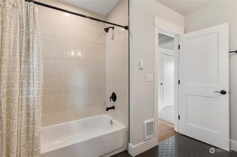 1919 E John St, Seattle, WA 98112 photo 31
