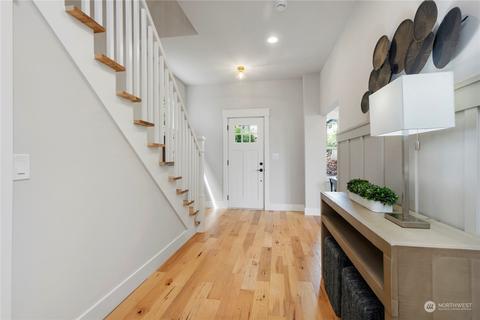 1919 E John St, Seattle, WA 98112 photo 8