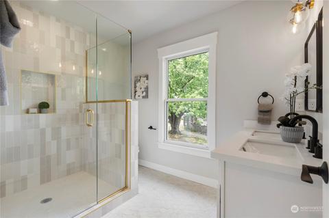 1919 E John St, Seattle, WA 98112 photo 25