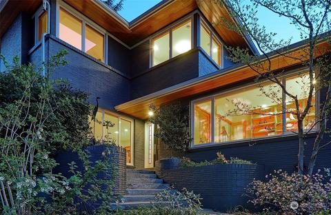 3515 E Conover Ct, Seattle, WA 98122