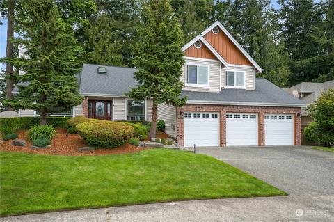 25526 Lake Wilderness Country Club Dr SE, Maple Valley, WA 98038