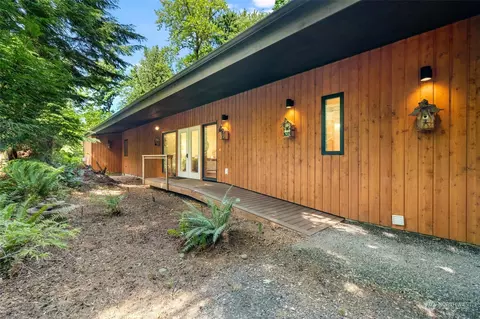 2680 Jensen Rd, Bellingham, WA 98226
