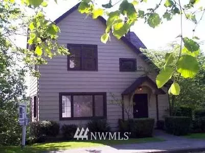 146 34th Ave E, Seattle, WA 98112 photo 1