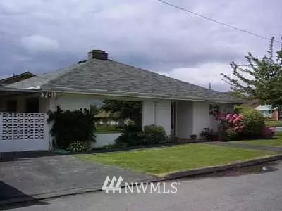 701 Colby, Everett, WA 98201 photo 1