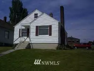 2102 Oakes, Everett, WA 98201 photo 1