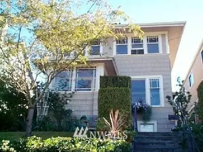 1036 32nd Ave E, Seattle, WA 98112 photo 1