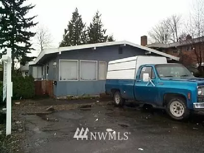 925 N 85th St, Seattle, WA 98103 photo 1