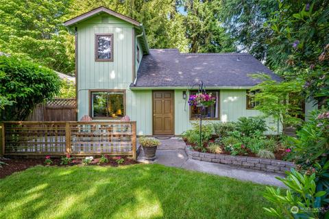 12556 37th Ave NE, Seattle, WA 98125