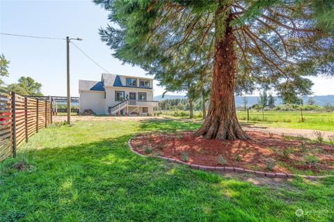 29 Welcome Slough Rd, Cathlamet, WA 98612