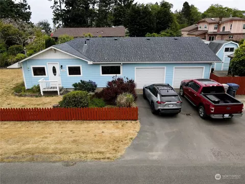 1004 S Broadway St, Westport, WA 98595