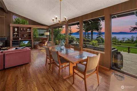 1770 S Seaview Ave, Coupeville, WA 98239